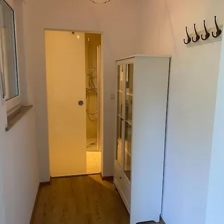 Modernes In Ruhiger Lage Von Neheim ارنسبرغ