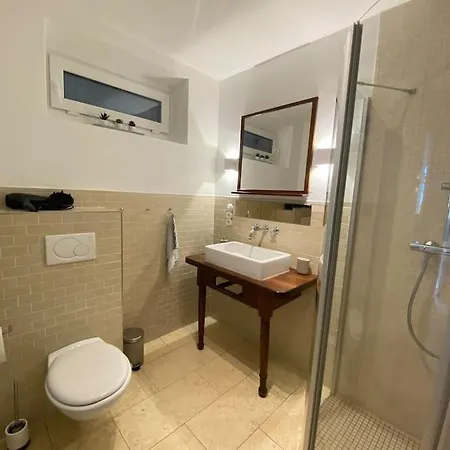 Modernes In Ruhiger Lage Von Neheim Apartment